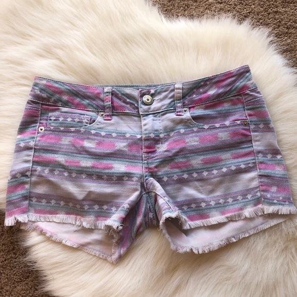 American Eagle Outfitters Pants - Summery Shorts